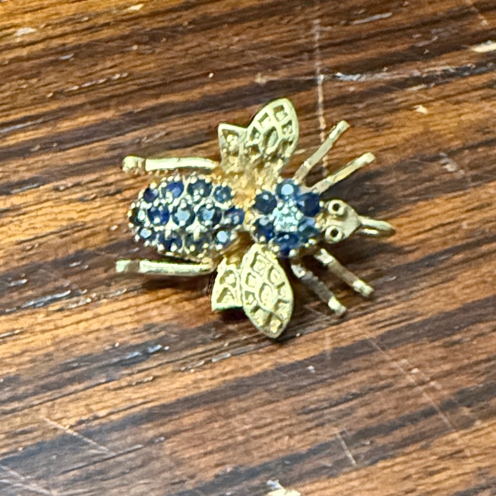 Vintage  PAT 925 Gold and CZ blue Sapphire Bee Brooch Pin Pendant